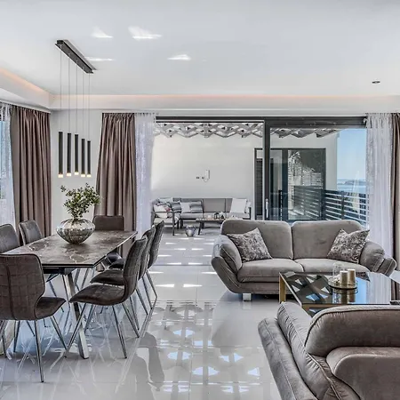 Vila Coastal Bliss Mlini