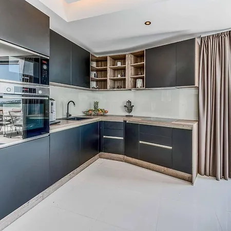 Vila Coastal Bliss Mlini